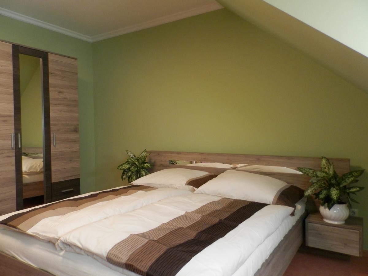 Nagyret Panzio Eger Bed & Breakfast Екстериор снимка