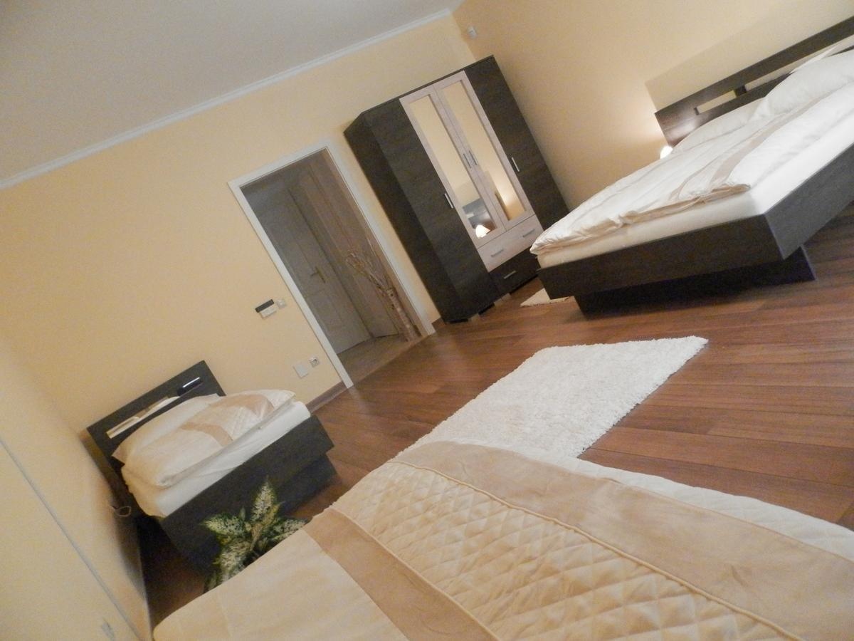 Nagyret Panzio Eger Bed & Breakfast Екстериор снимка