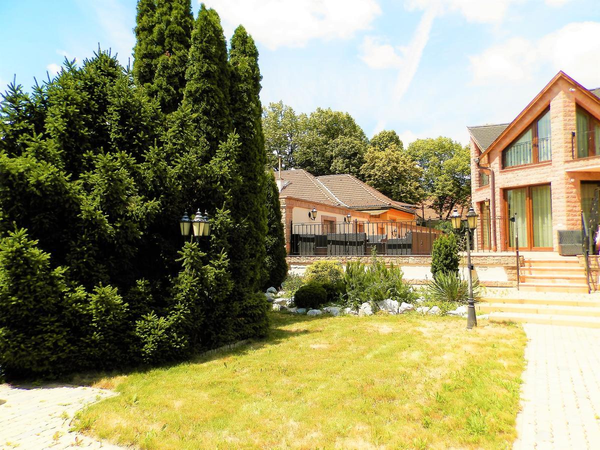 Nagyret Panzio Eger Bed & Breakfast Екстериор снимка